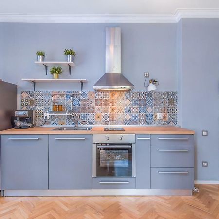 Dondukov Boulevard Two Bedroom Designer Suite Sofia Luaran gambar