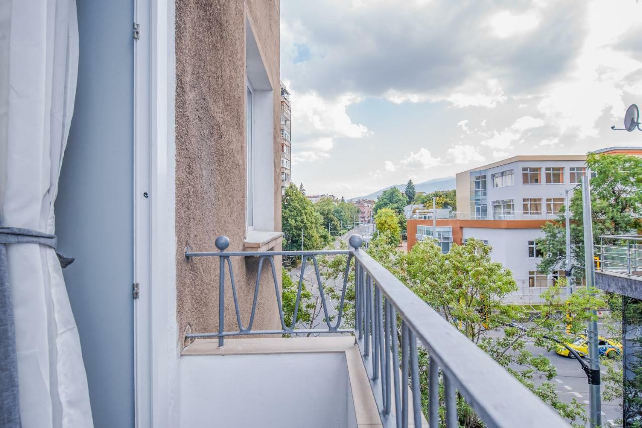 Dondukov Boulevard Two Bedroom Designer Suite Sofia Luaran gambar